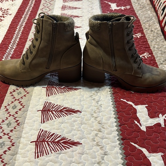 Combat boots - Picture 3 of 5